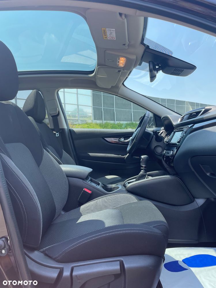Nissan Qashqai 1.3 DIG-T Tekna - 27