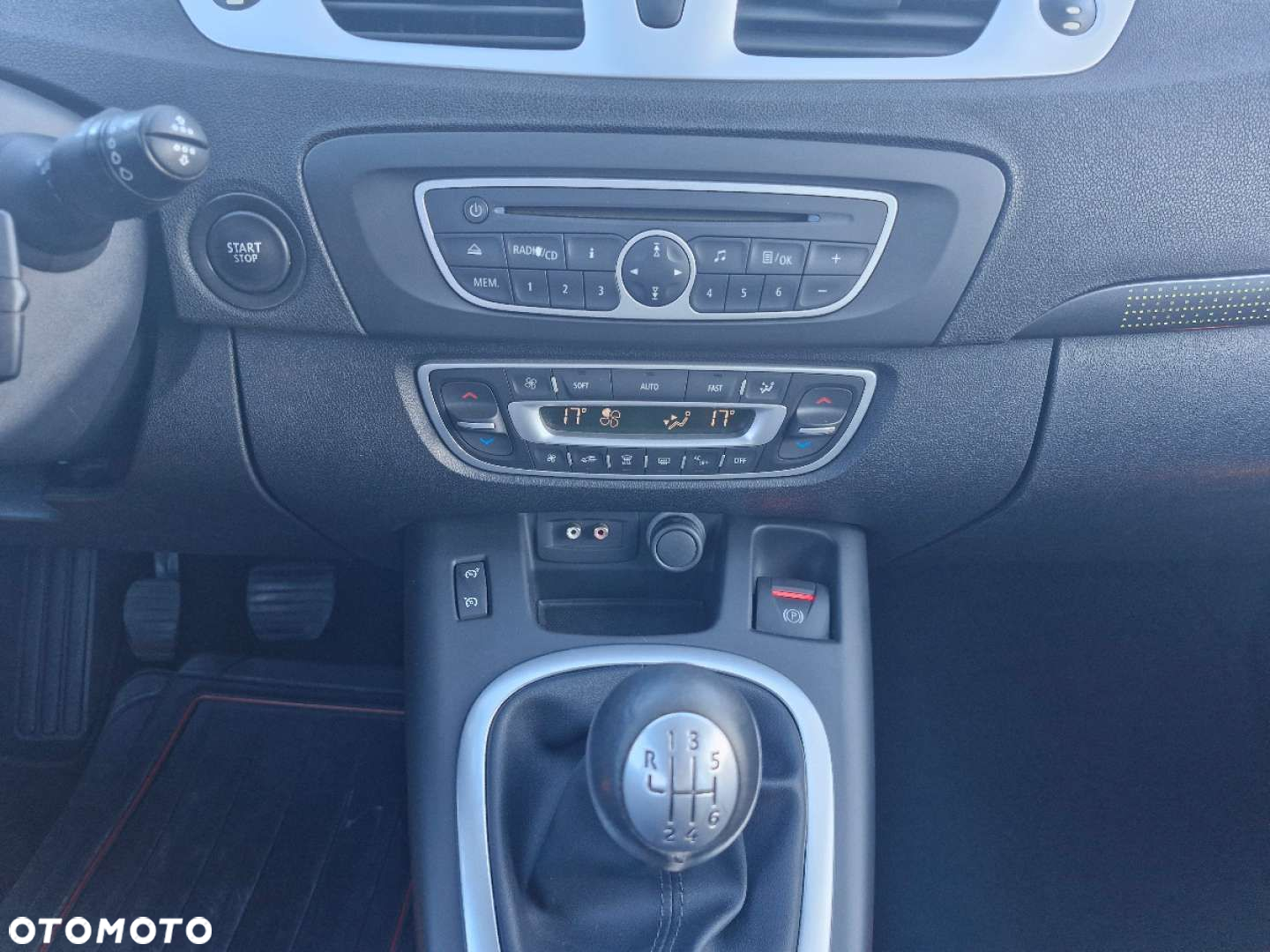 Renault Grand Scenic - 29