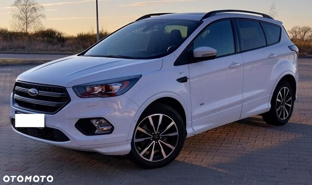 Ford Kuga 1.5 EcoBoost 4x4 ST-Line - 1