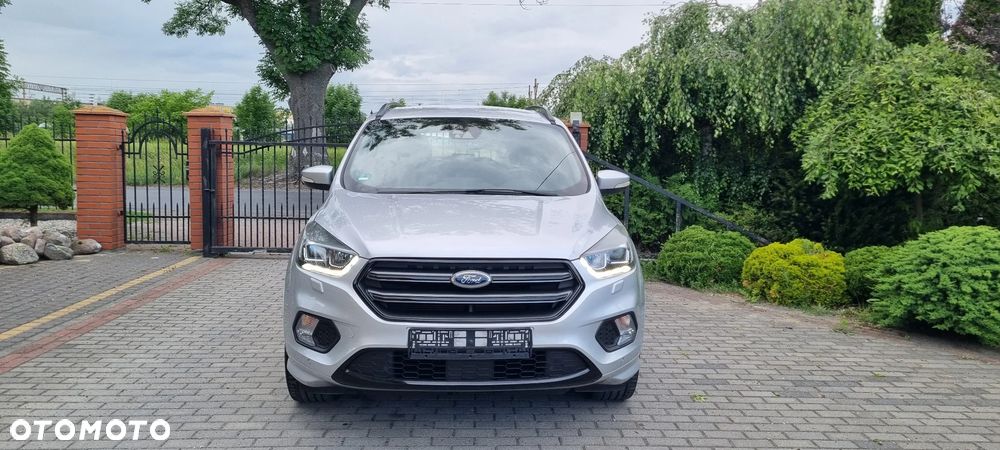 Ford Kuga 1.5 EcoBoost 2x4 ST-Line - 2