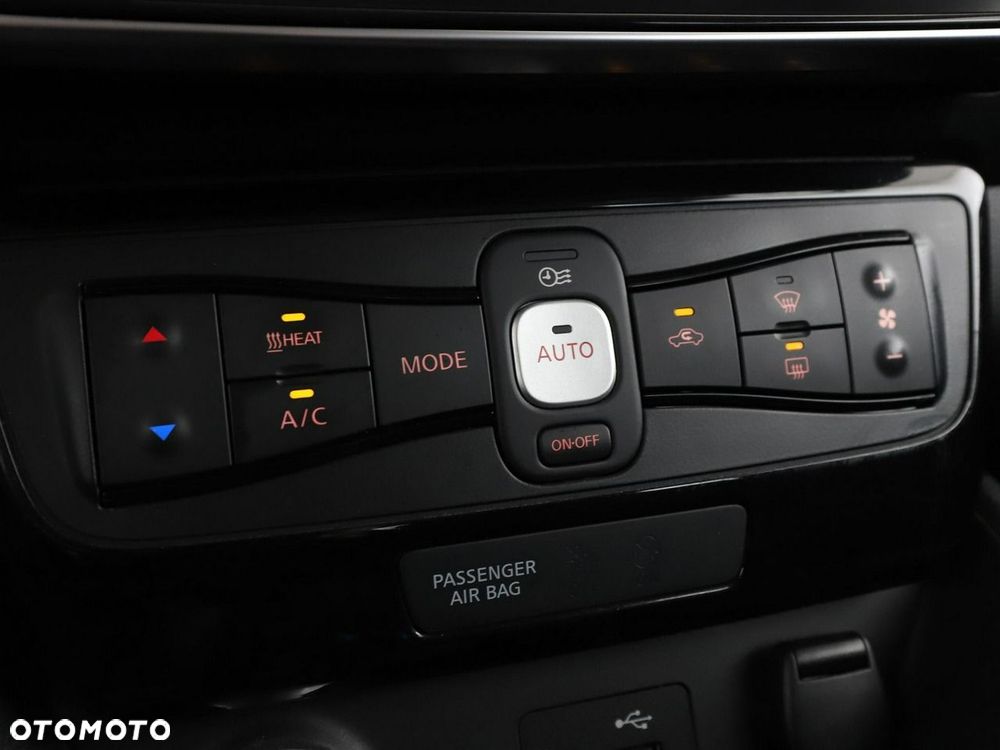 Nissan Leaf 40kWh Acenta - 29