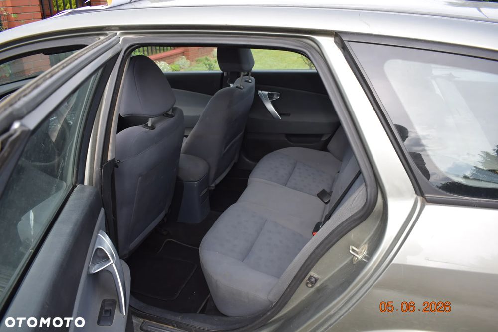 Nissan Primera - 6