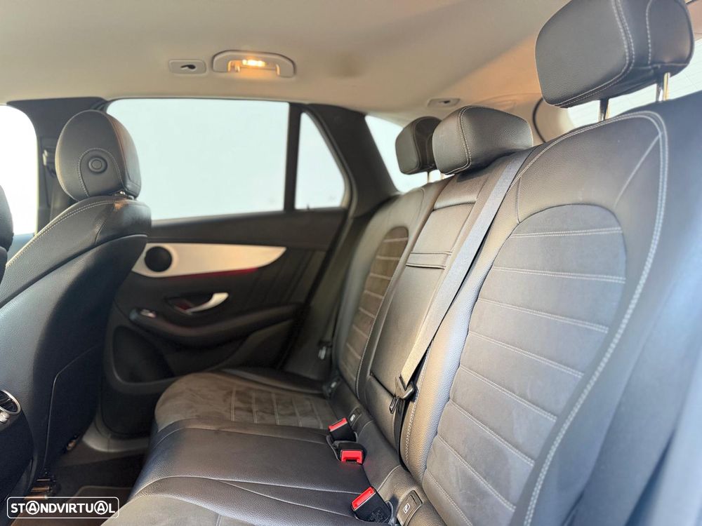 Mercedes-Benz GLC 300 - 20