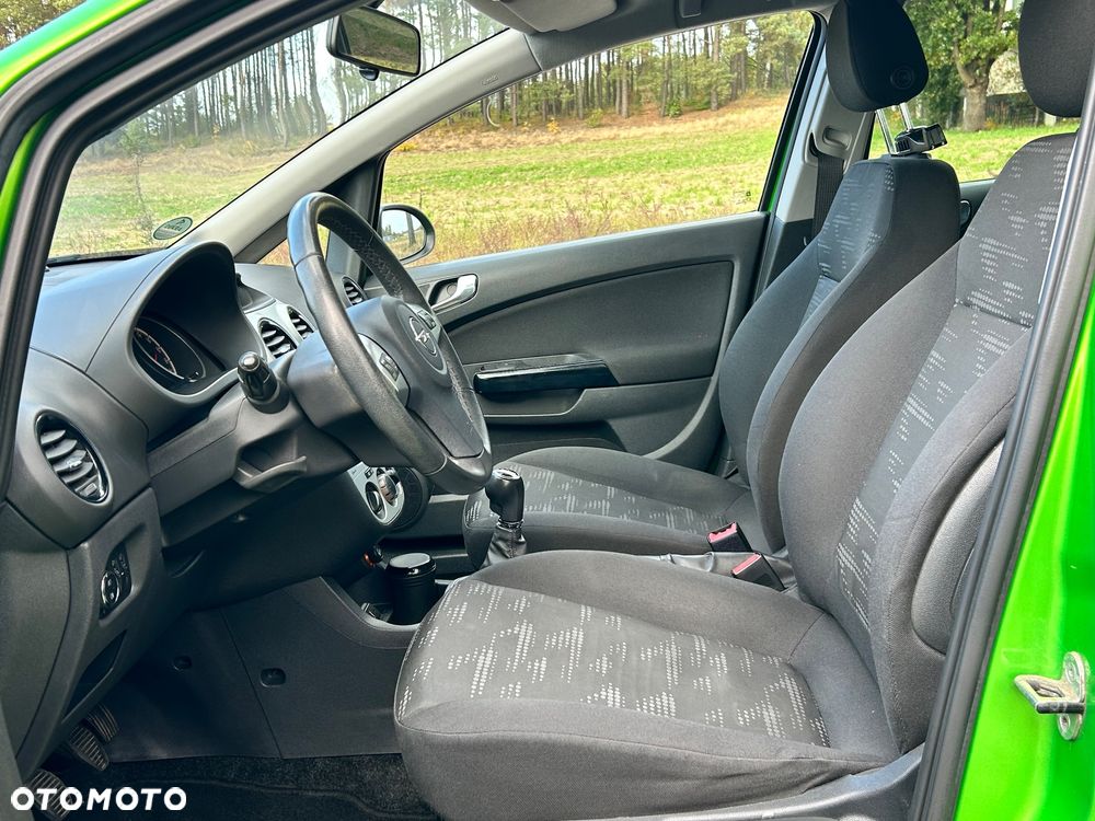 Opel Corsa 1.4 16V Color Edition - 15