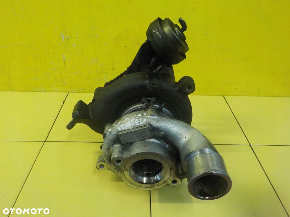 LEXUS IS 220D AURIS AVENSIS 2.2 D 09r 2AD-FHV turbina 17201-26011 - 1