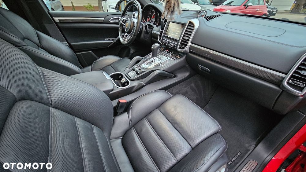 Porsche Cayenne - 15