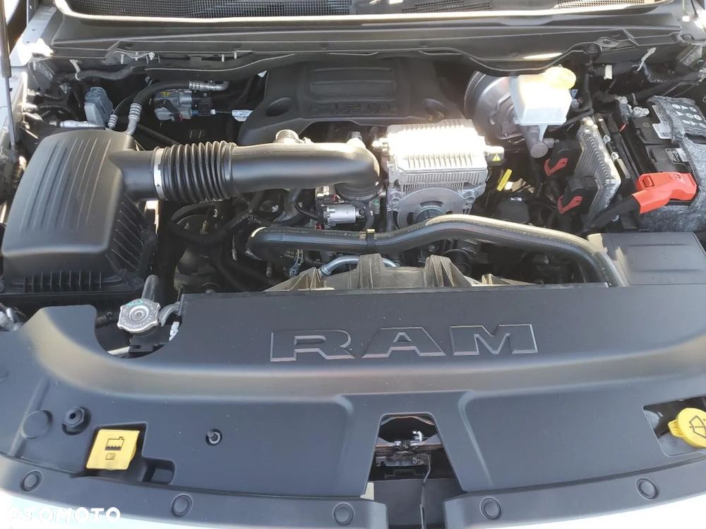 Dodge RAM 1500 5.7 4x4 - 11