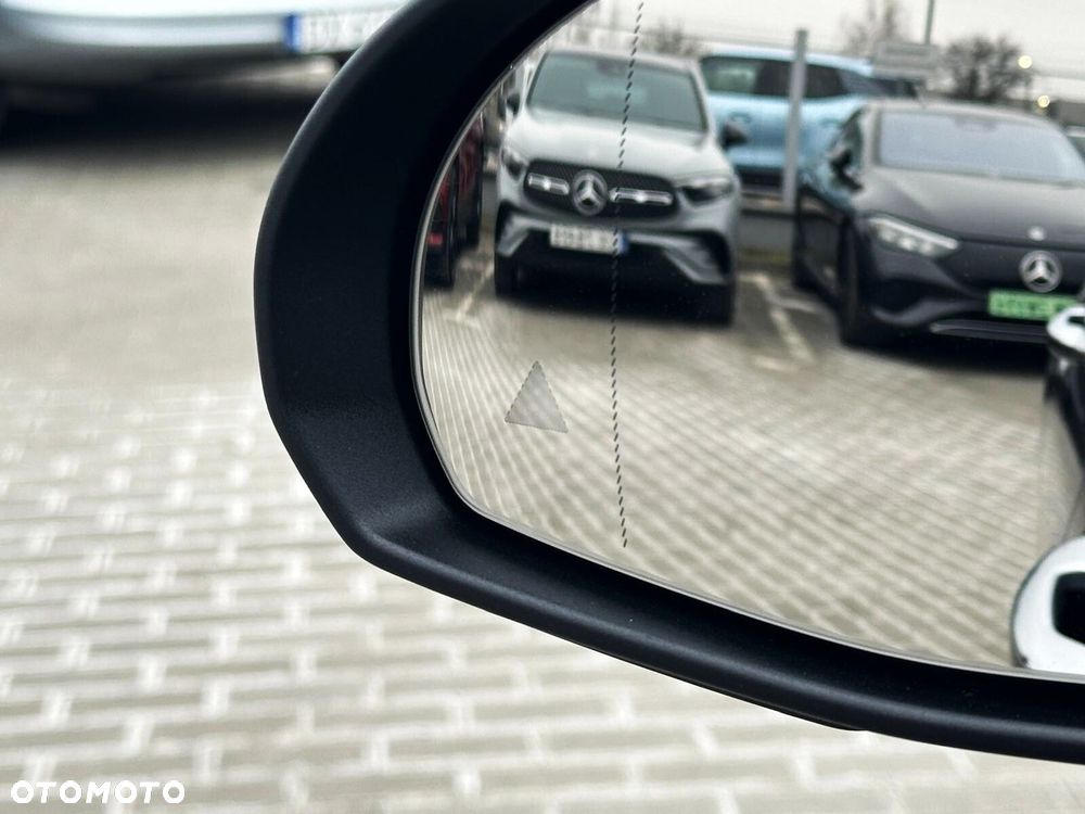 Mercedes-Benz GLC - 17