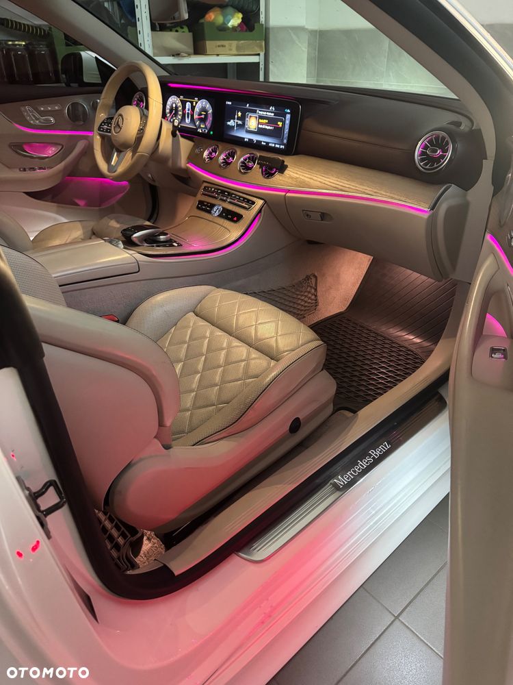 Mercedes-Benz Klasa E 200 4-Matic 9G-TRONIC - 7