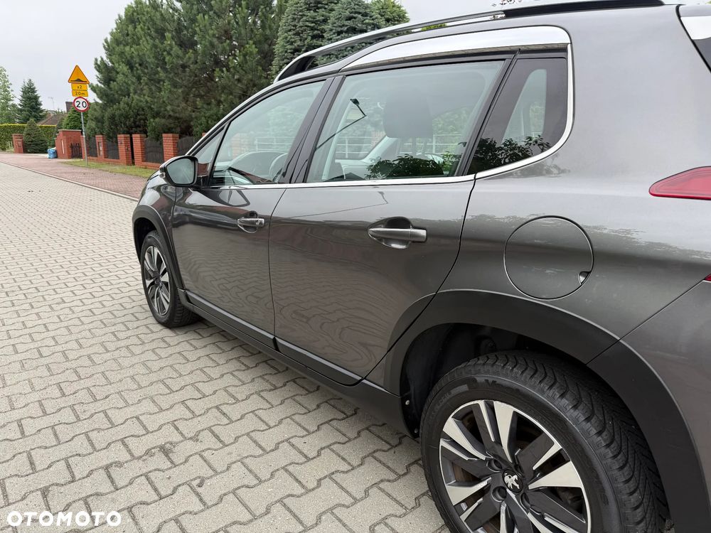 Peugeot 2008 - 11