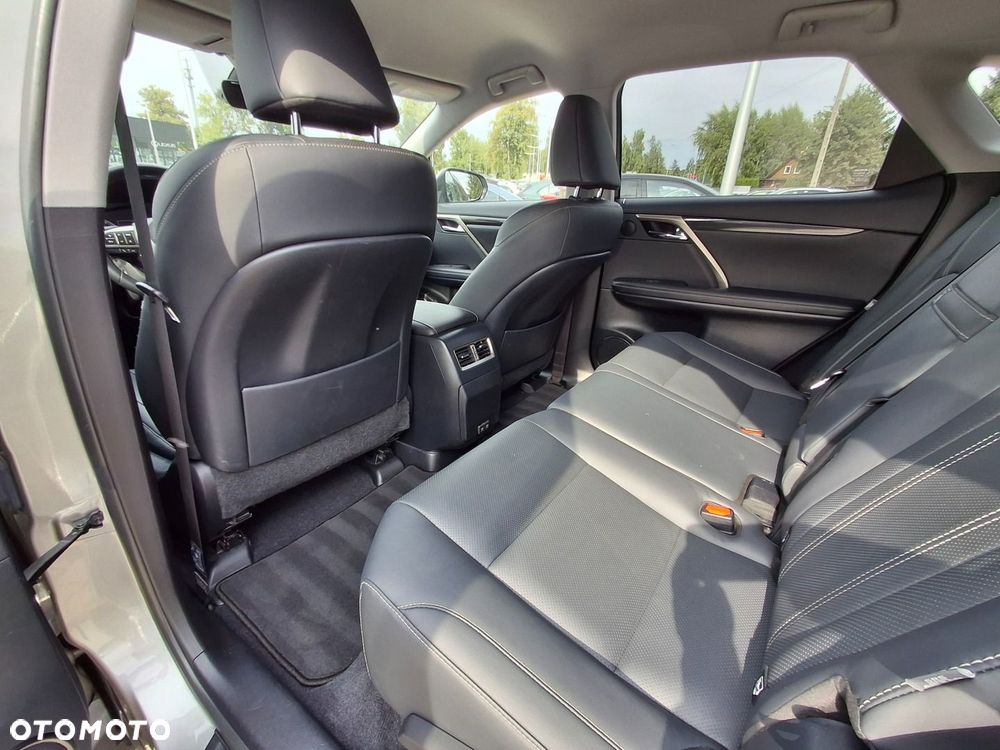 Lexus RX - 13