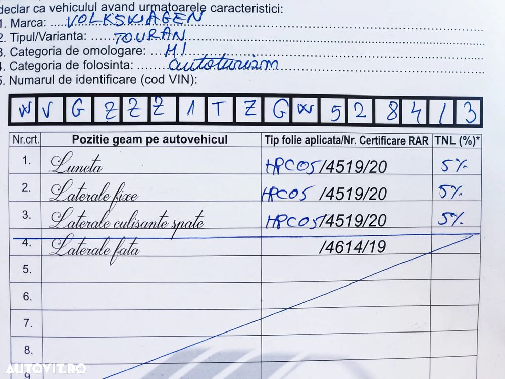 Volkswagen Touran 2.0 TDI SCR DSG Comfortline - 31