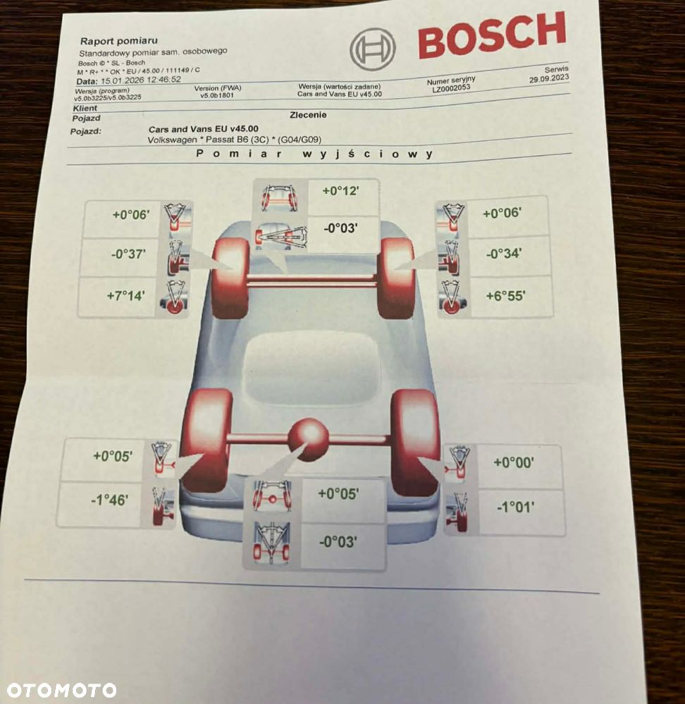 Volkswagen Passat 2.0 TDI Individual Chrom - 14