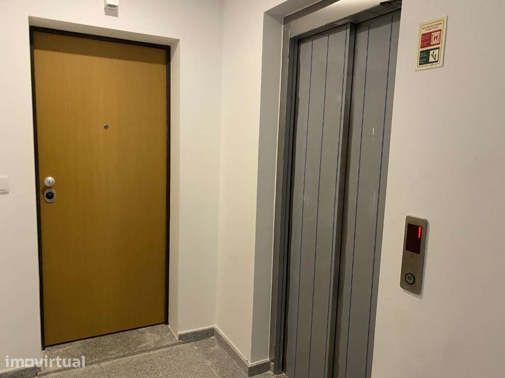 Apartamento T3 +1 Duplex novo em Aires, Amplas Varandas - Grande imagem: 4/26