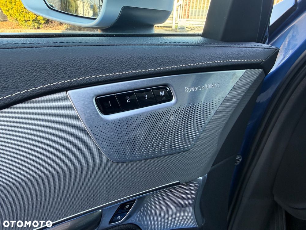 Volvo XC 90 T8 AWD Plug-In Hybrid R-Design 7os - 12