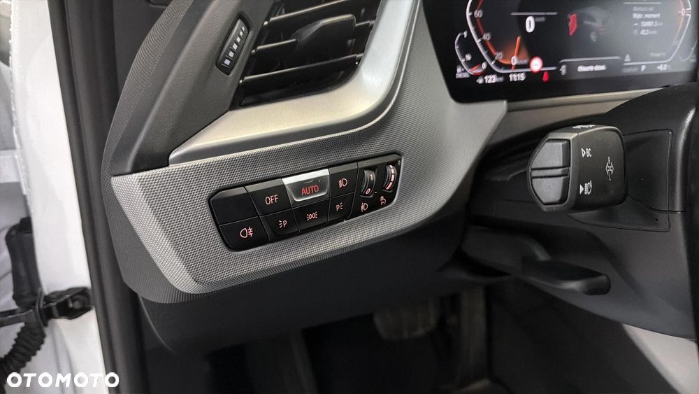 BMW Seria 1 118i Advantage - 19