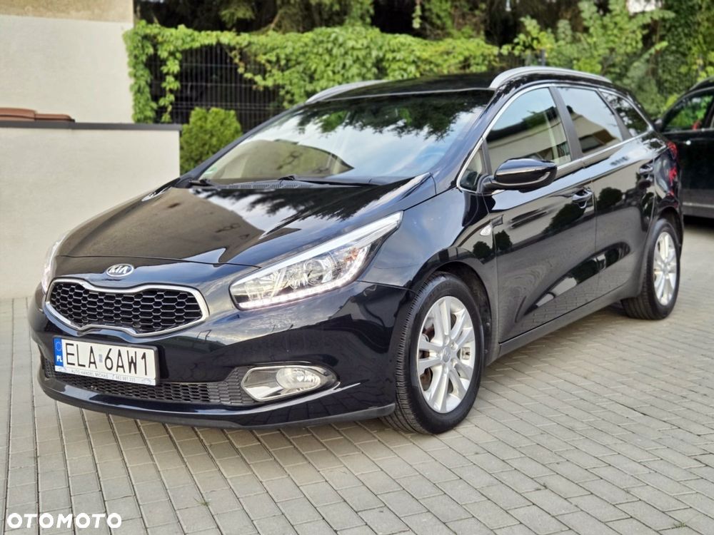 Kia Ceed 1.6 GDI Dream Team Edition - 2