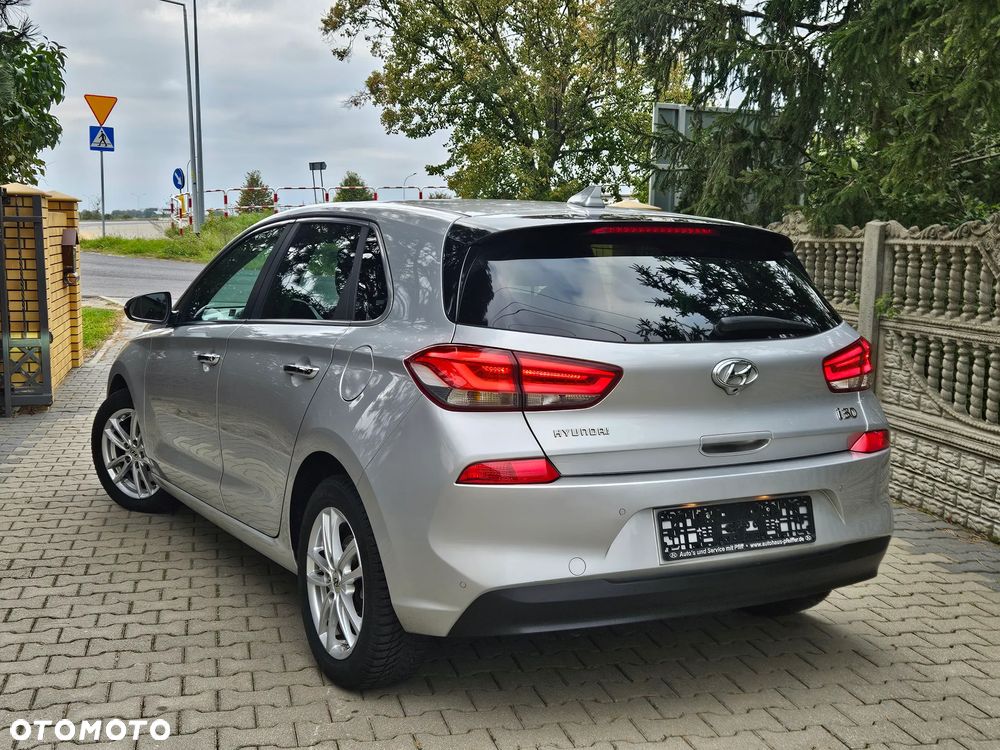 Hyundai i30 i30cw 1.6 CRDi Intro Edition - 4