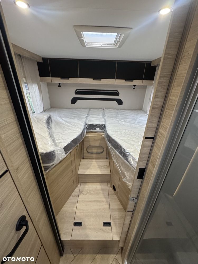Ford Chausson 797 Titanium Ultimate - 27