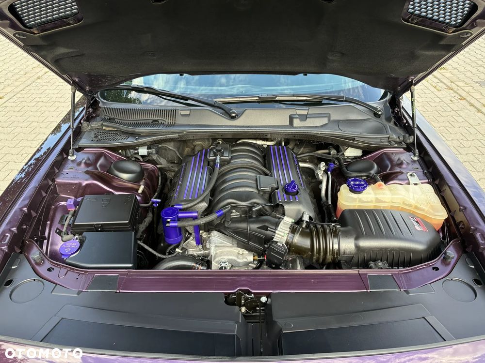 Dodge Challenger 6.4 Scat Pack - 11