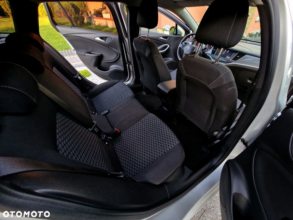 Opel Astra 1.6 CDTI Elite - 33