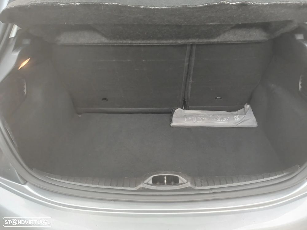 Peugeot 208 1.5 BlueHDi Signature - 13