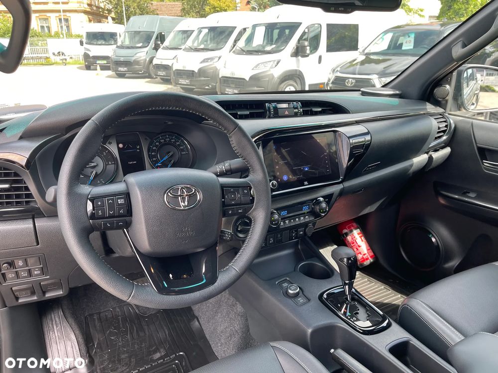 Toyota Hilux 2.8 D-4D Double Cab Invincible 4x4 - 18