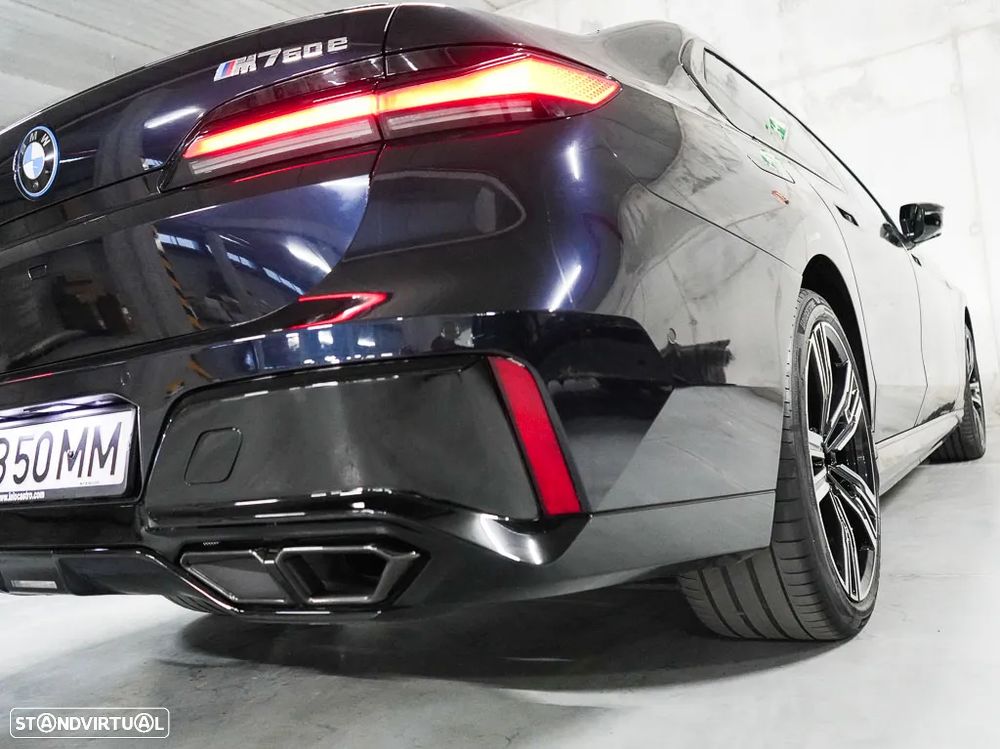 BMW 760 M760e xDrive - 13
