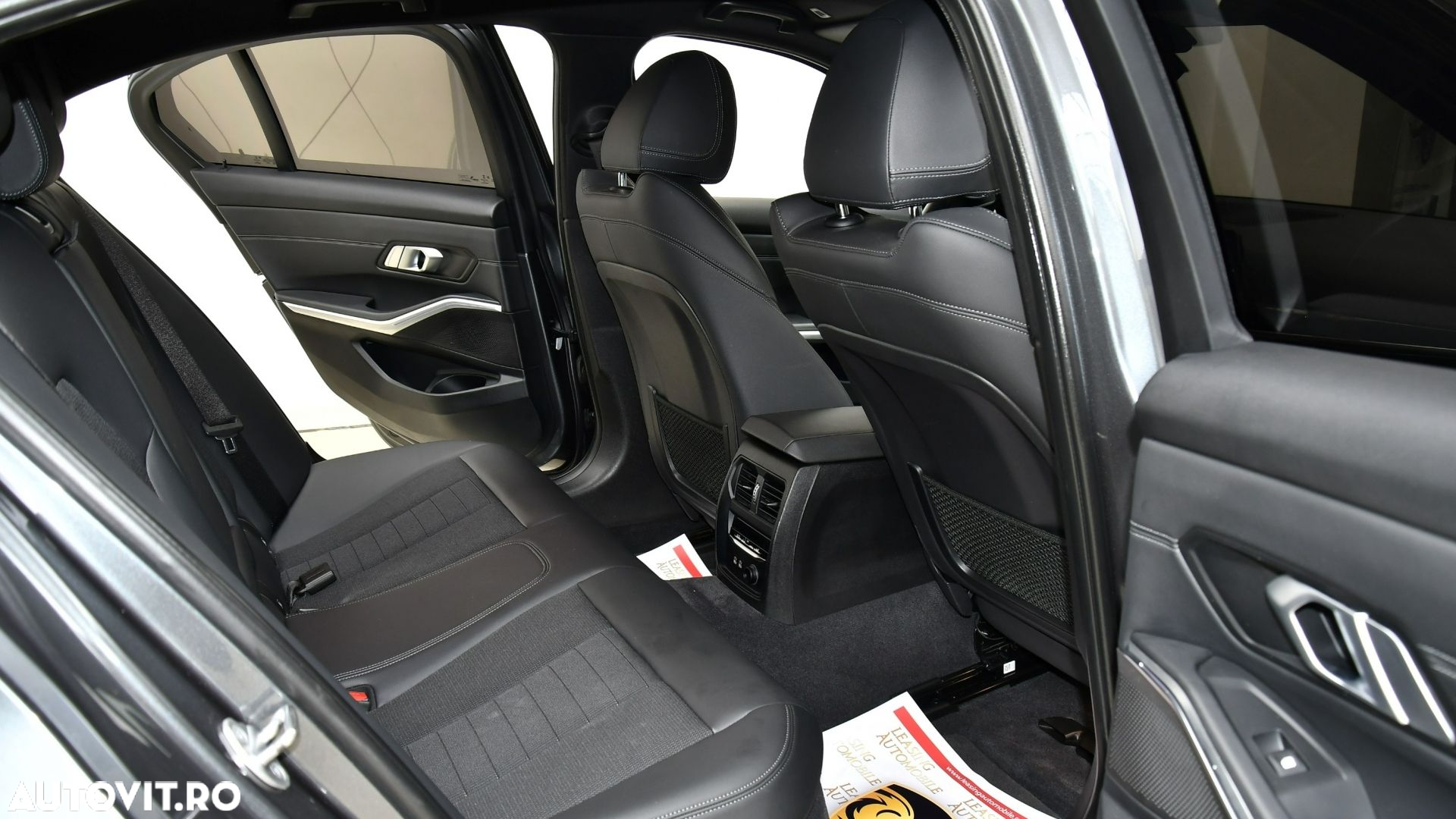 BMW Seria 3 320d xDrive Aut. Sport Line - 11
