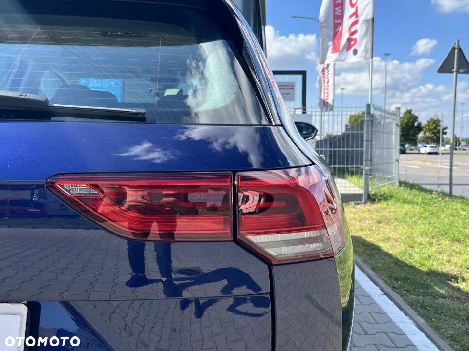 Volkswagen Golf - 9