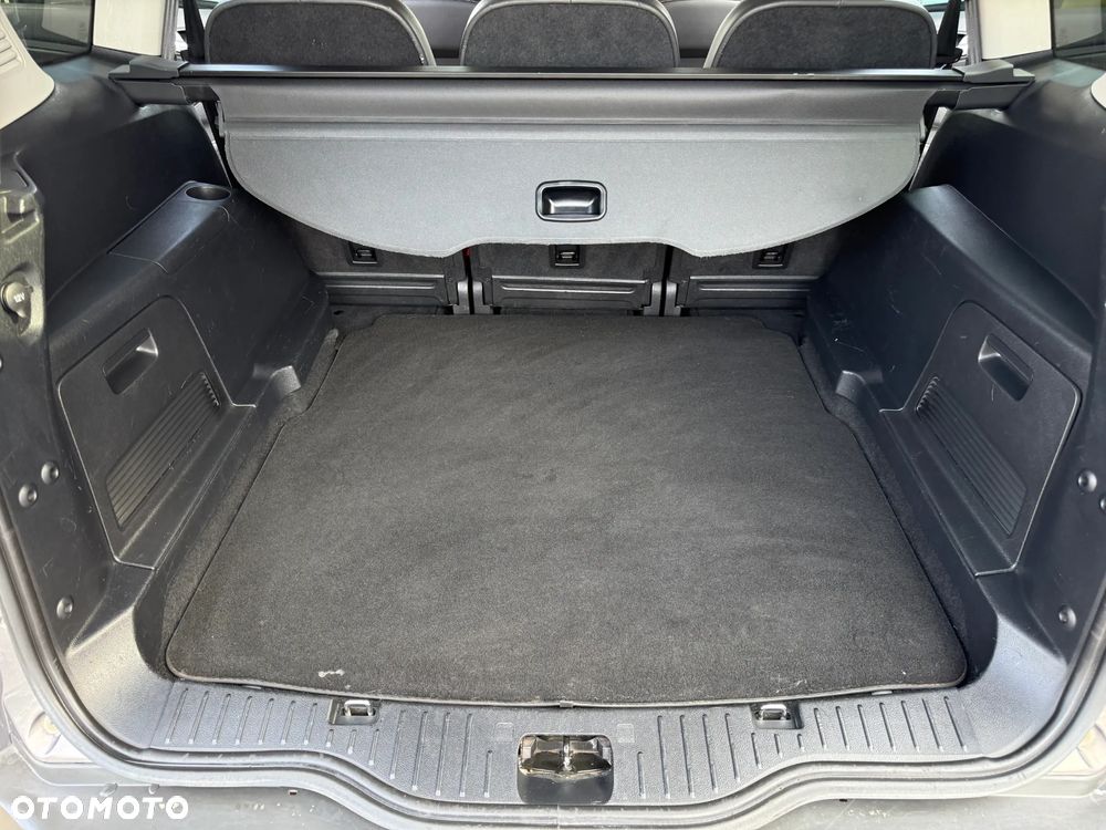 Ford S-Max 2.0 TDCi DPF Titanium - 25