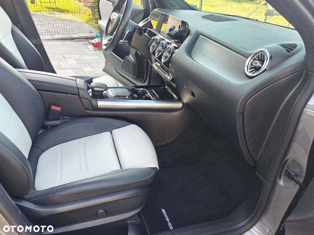 Mercedes-Benz GLA 250 4Matic 8G-DCT AMG Line - 24
