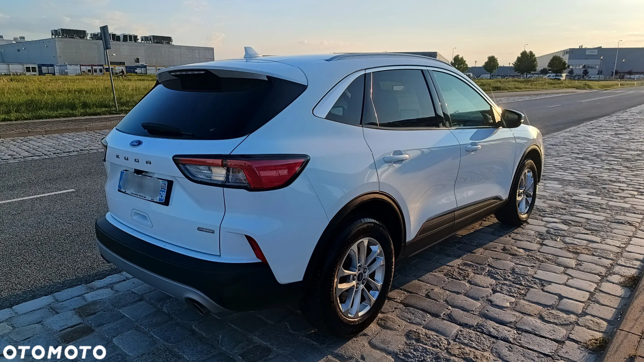 Ford Kuga 2.5 Duratec FHEV ST-LINE - 23