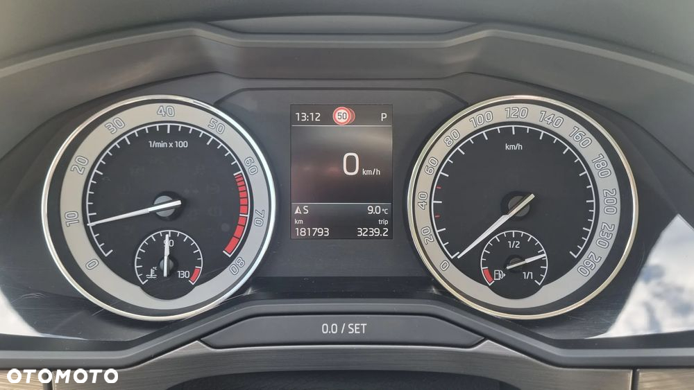 Skoda Superb 2.0 TSI Style DSG - 10