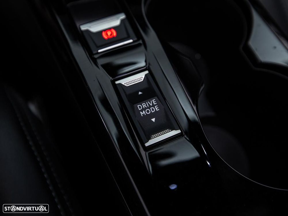 Peugeot 2008 1.5 BlueHDi GT Pack EAT8 - 22