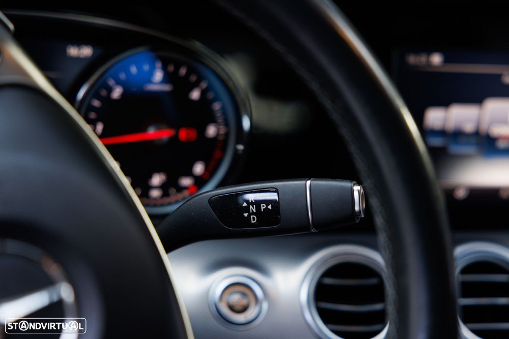 Mercedes-Benz E 220 d AMG Line - 30