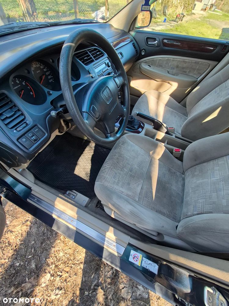 Honda Accord 1.8i LS - 3