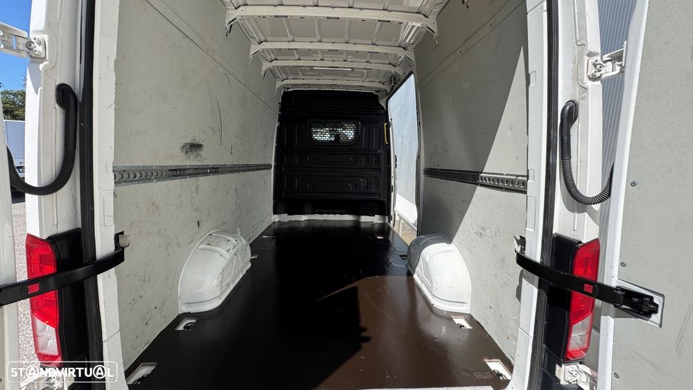 VW Crafter 35 2.0 TDI L3 H3 - 18