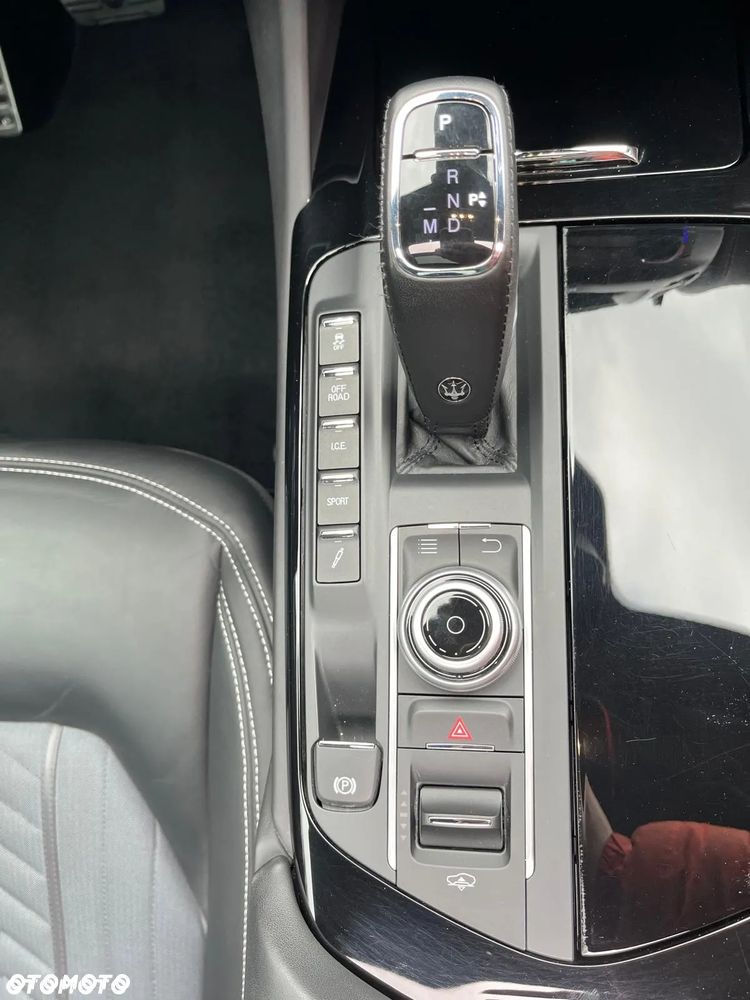 Maserati Levante S Granlusso - 32