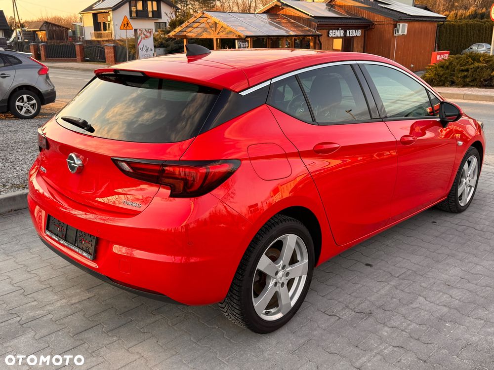 Opel Astra 1.4 Turbo Innovation - 17