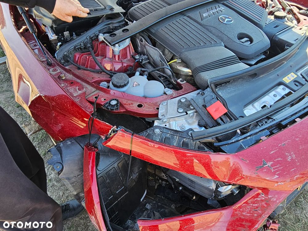 Mercedes-Benz CLE Mercedes-AMG 53 4MATIC+ AMG SPEEDSHIFT TCT 9G - 17