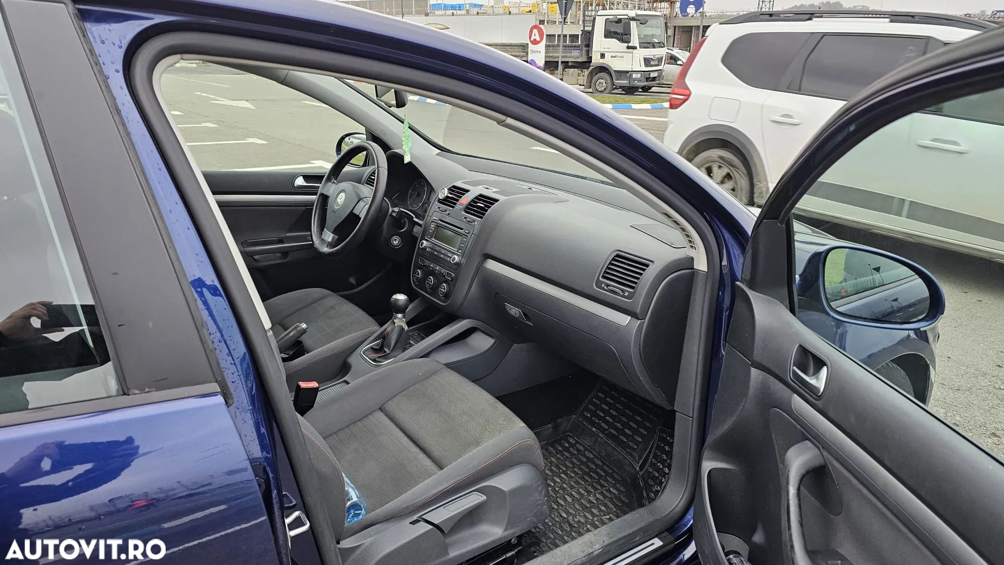 Volkswagen Golf 1.9 TDI BlueMotion Comfortline - 9