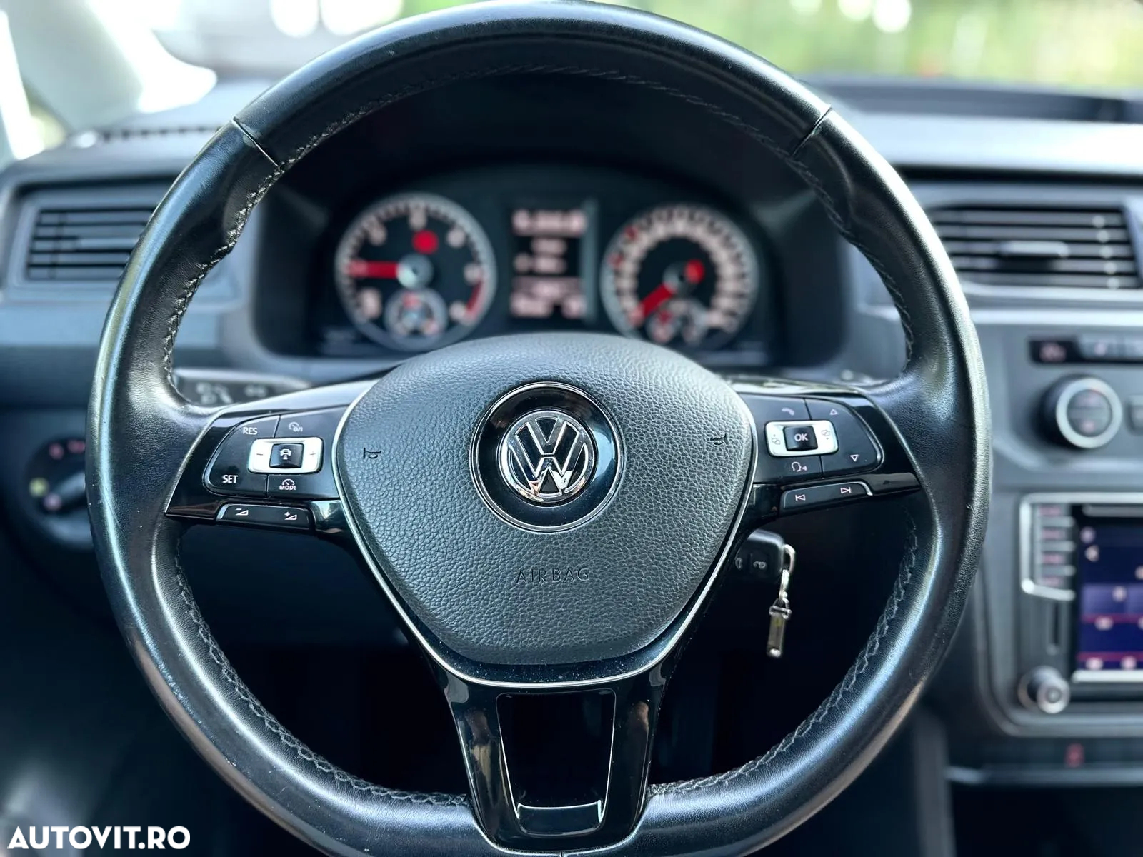 Volkswagen Caddy Maxi - 14