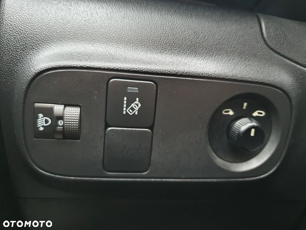 Citroën C3 1.2 PureTech Exclusive - 21