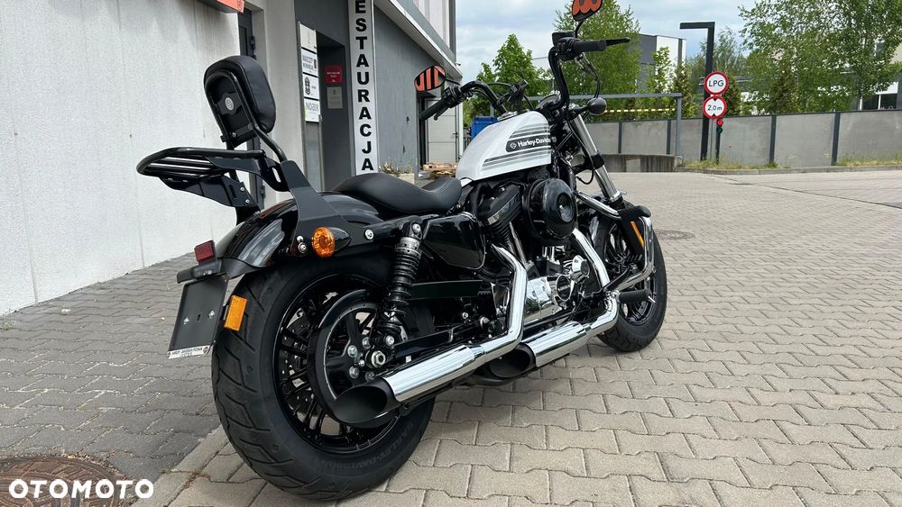 Harley-Davidson Sportster Forty-Eight - 4