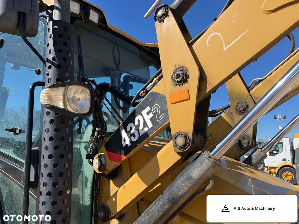 Caterpillar 432F2 - 28