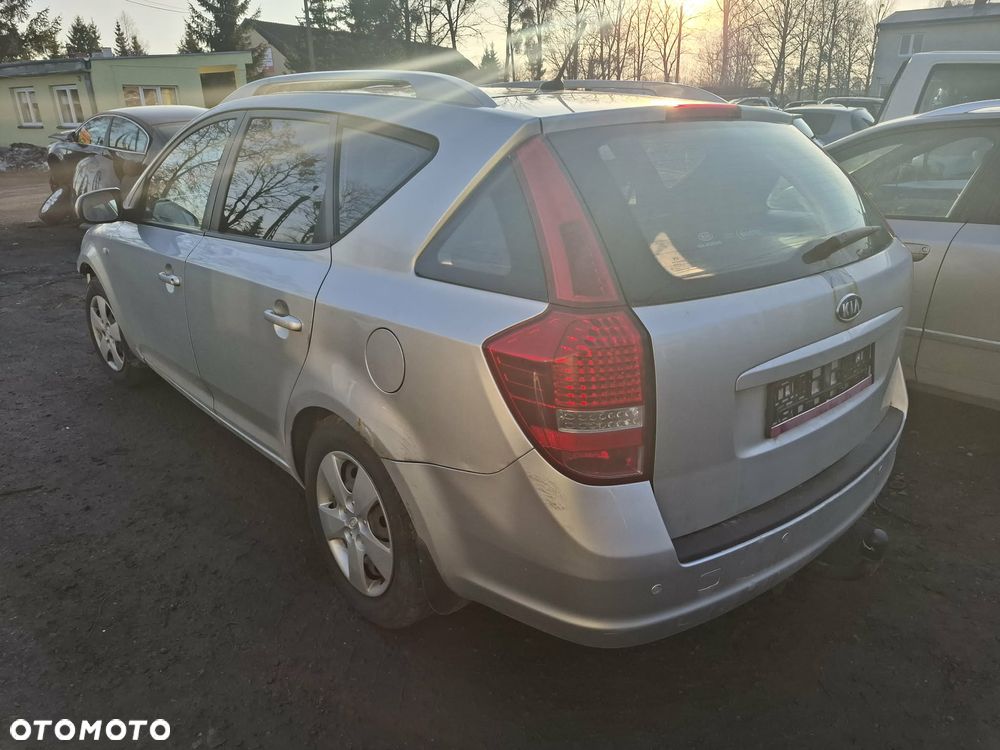 Kia Ceed - 3