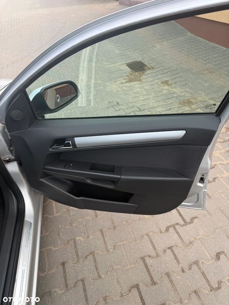 Opel Astra 1.7 CDTI - 18