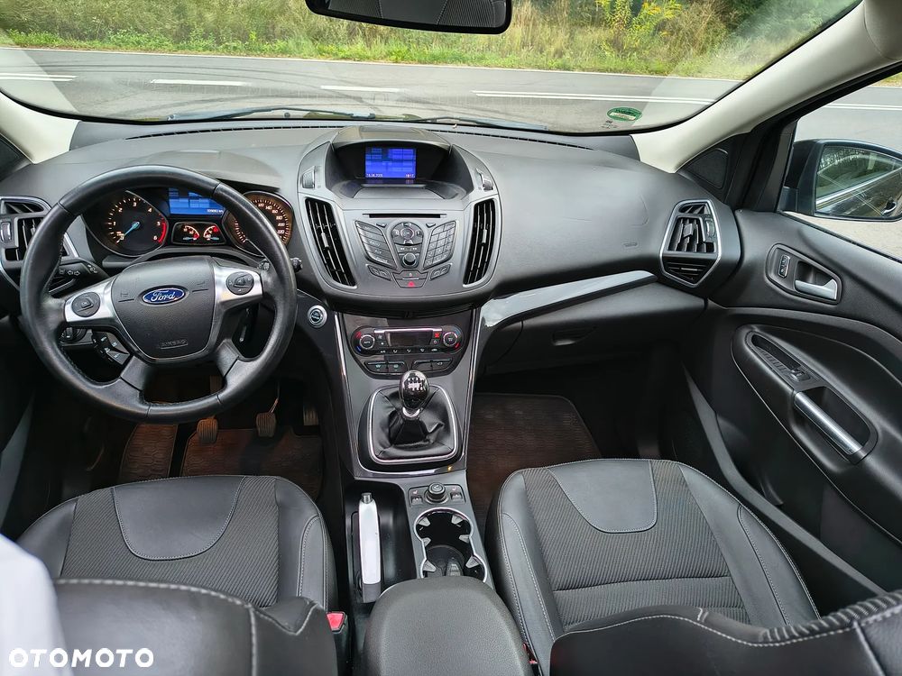 Ford Kuga 2.0 TDCi 4x4 Titanium - 19