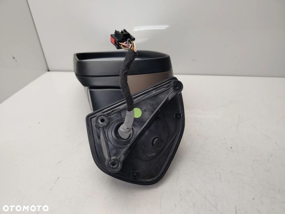 RANGE ROVER SPORT L320 LIFT 07R -LUSTERKO ZEWNĘTRZNE LEWE 10 PIN 825 - 10